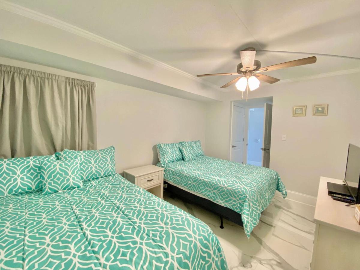Island Winds East 202 By Albvr - Beautifully Renovated Beachfront Condo & Steps Away From Hangout & More! Gulf Shores Buitenkant foto